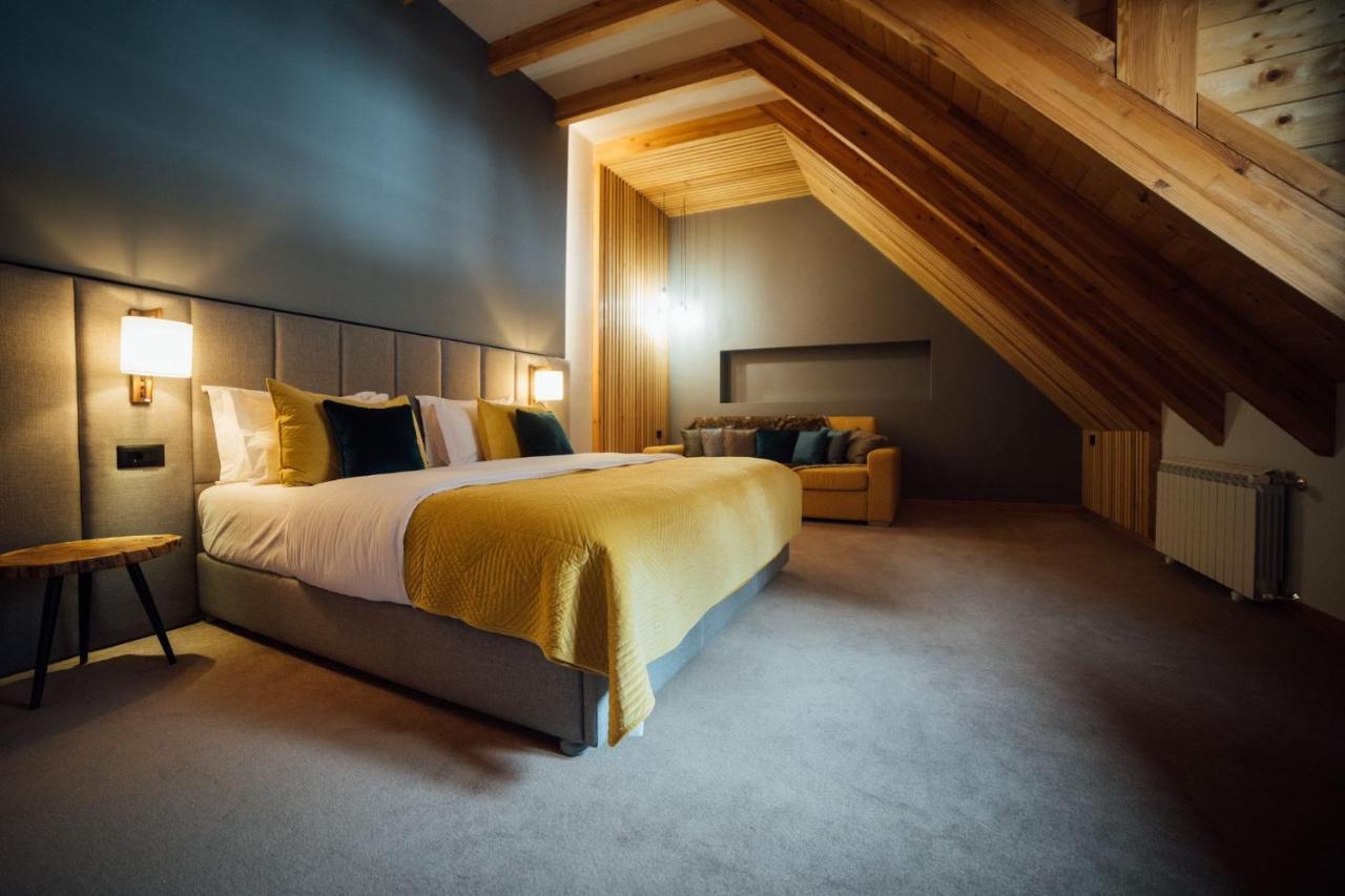 Hotel Kulla E Bajraktarit Boge エクステリア 写真