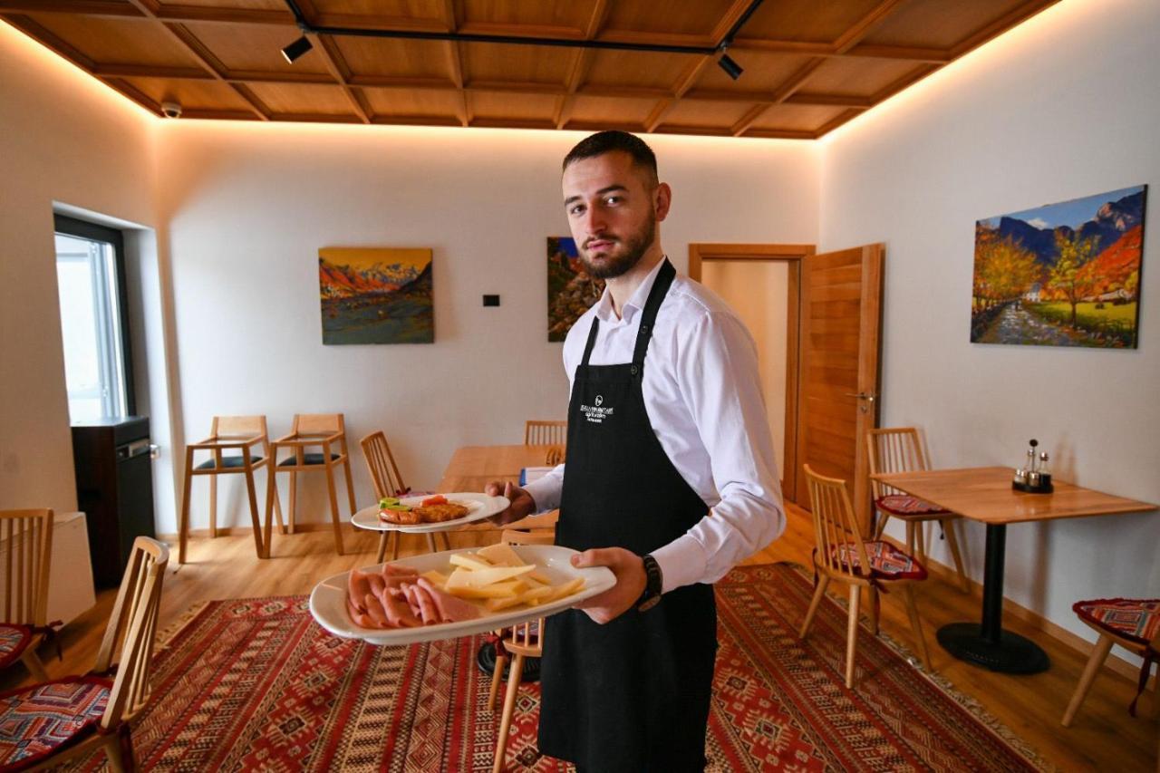 Hotel Kulla E Bajraktarit Boge エクステリア 写真