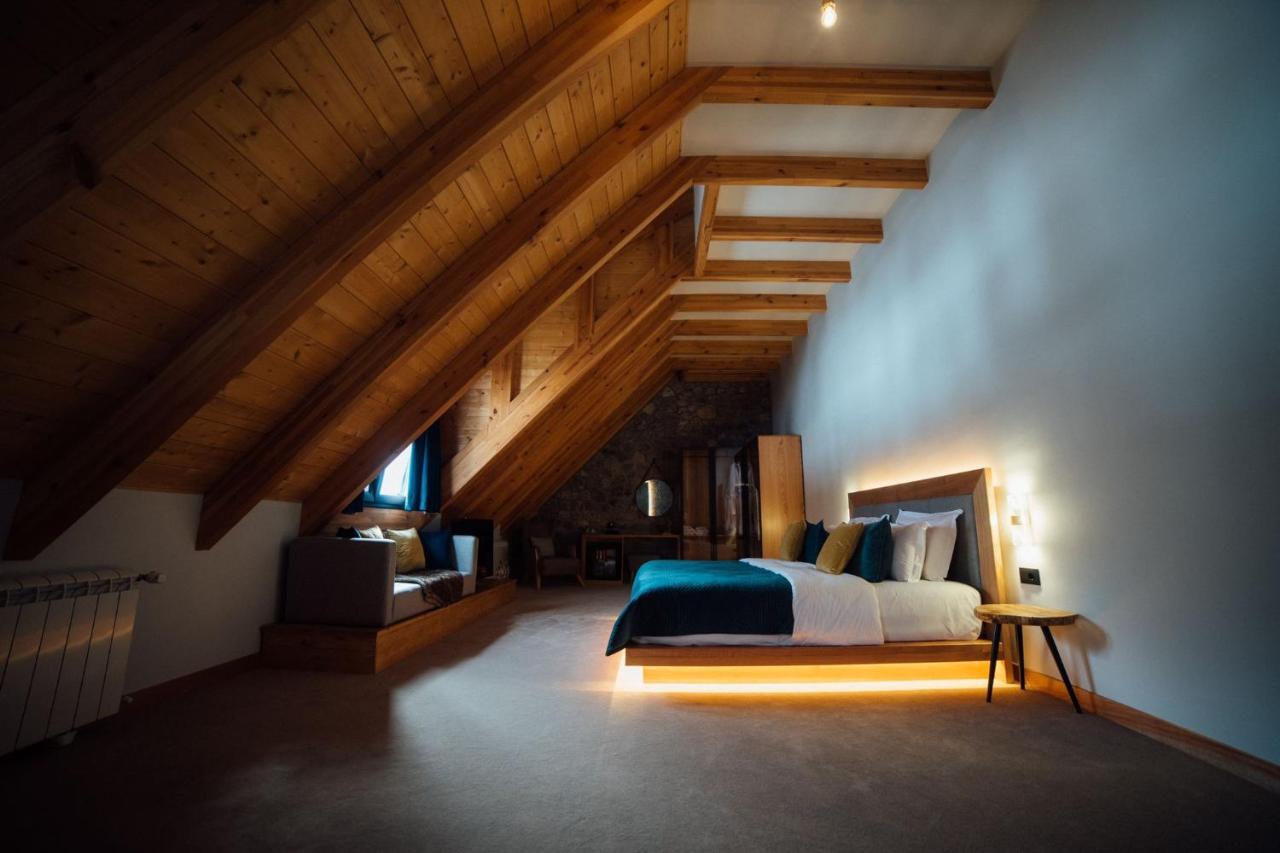 Hotel Kulla E Bajraktarit Boge エクステリア 写真